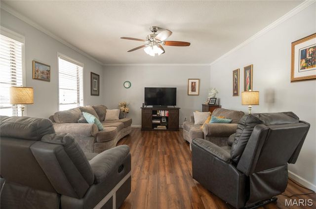 2001 King Road, Poplar Bluff, MO 63901