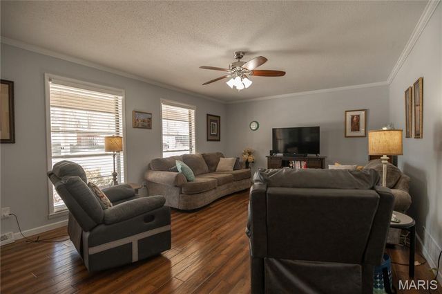 2001 King Road, Poplar Bluff, MO 63901