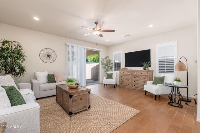 4410 E CAMPO BELLO Drive, Phoenix, AZ 85032