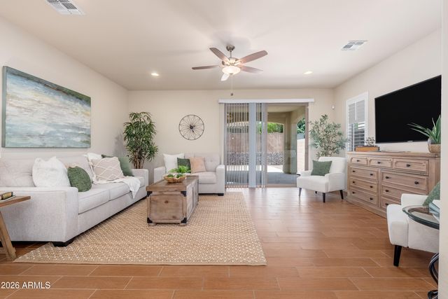 4410 E CAMPO BELLO Drive, Phoenix, AZ 85032