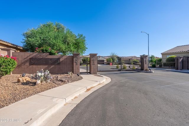 4410 E CAMPO BELLO Drive, Phoenix, AZ 85032