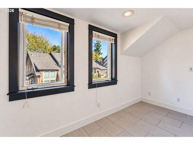 10260 Nw ALDER GROVE Ln, Portland, OR 97229