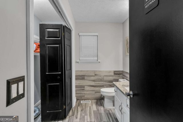 8804 willow creek Court, Douglasville, GA 30135
