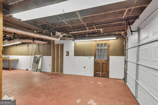 8804 willow creek Court, Douglasville, GA 30135