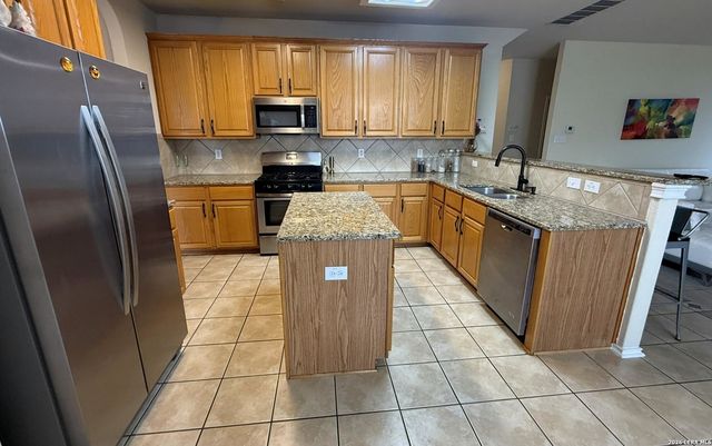 6110 KENEDY LEAF, San Antonio, TX 78253