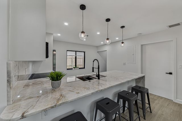 1101 SW 19th Avenue, Fort Lauderdale, FL 33312