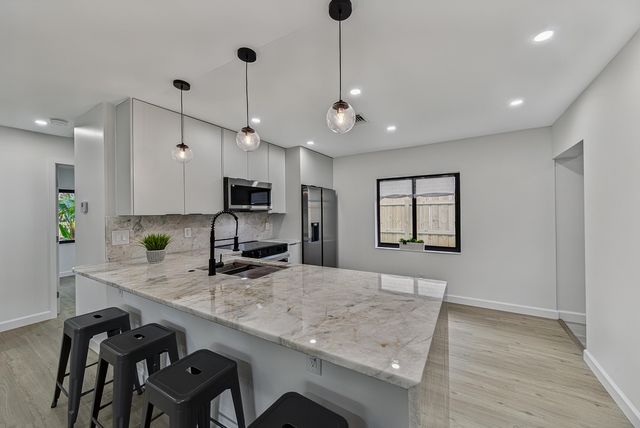 1101 SW 19th Avenue, Fort Lauderdale, FL 33312