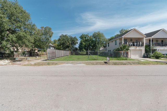 0 Mckee Street, Houston, TX 77026