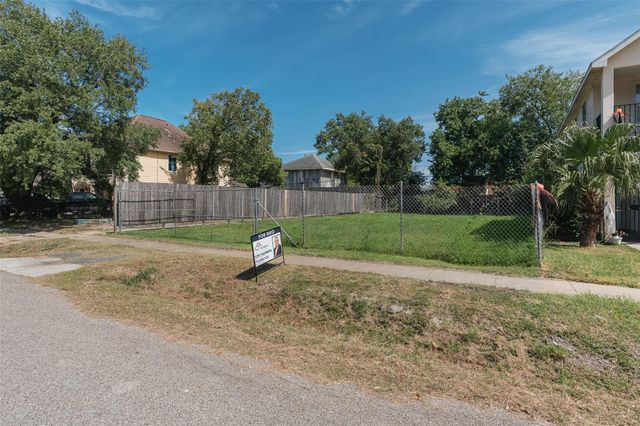 0 Mckee Street, Houston, TX 77026