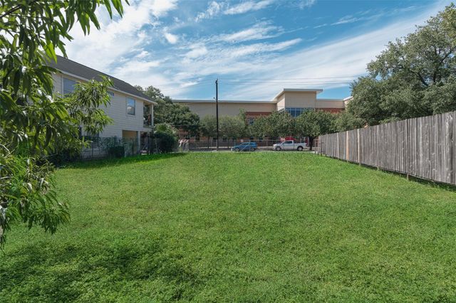 0 Mckee Street, Houston, TX 77026