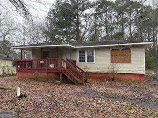 8122 Puckett Street SW, Covington, GA 30014