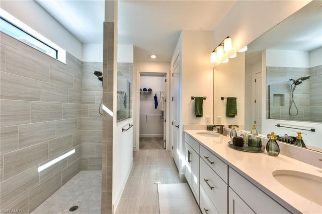 9280 Cormorant DR, Naples, FL 34120