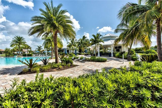 9280 Cormorant DR, Naples, FL 34120
