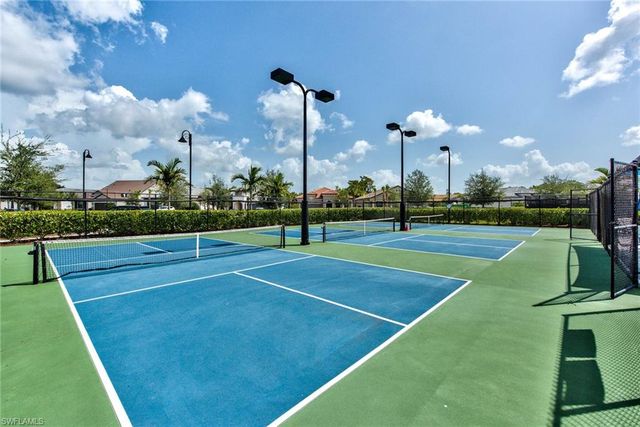 9280 Cormorant DR, Naples, FL 34120