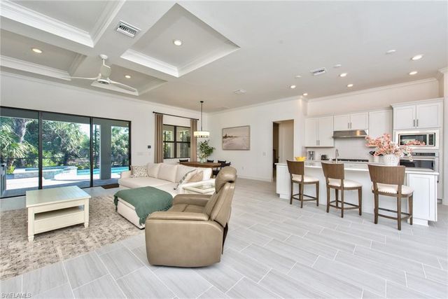 9280 Cormorant DR, Naples, FL 34120