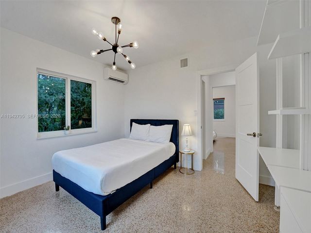 1440 SW 20th St, Fort Lauderdale, FL 33315