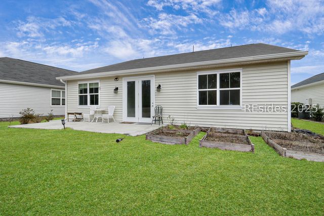 17 Mainland Lakes Dr, Bluffton, SC 29910