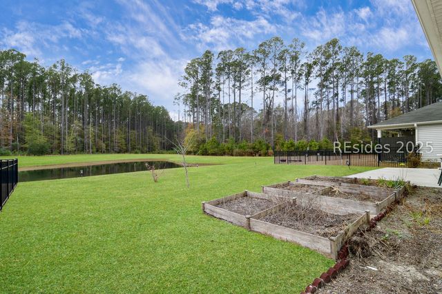 17 Mainland Lakes Dr, Bluffton, SC 29910
