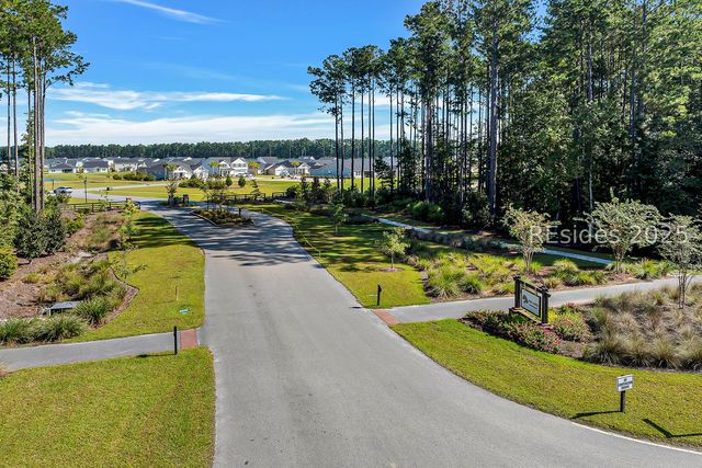 17 Mainland Lakes Dr, Bluffton, SC 29910