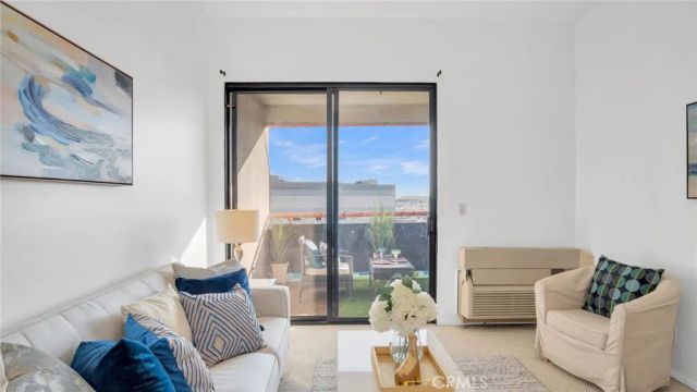 222 S Central Ave 432, Los Angeles, CA 90012