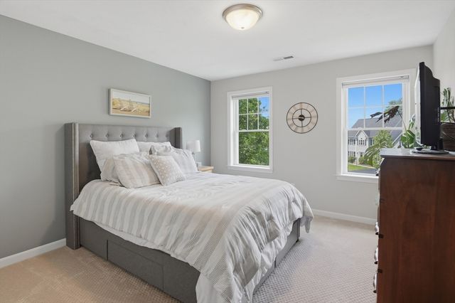 2 Klondike Road, Grafton, MA 01560