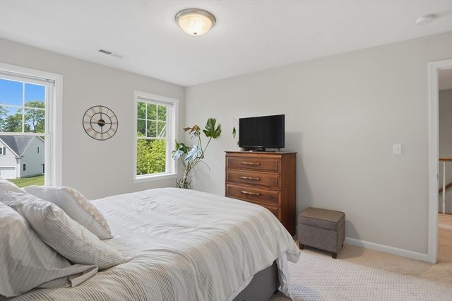 2 Klondike Road, Grafton, MA 01560
