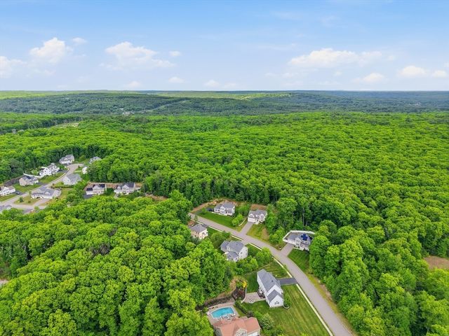 2 Klondike Road, Grafton, MA 01560