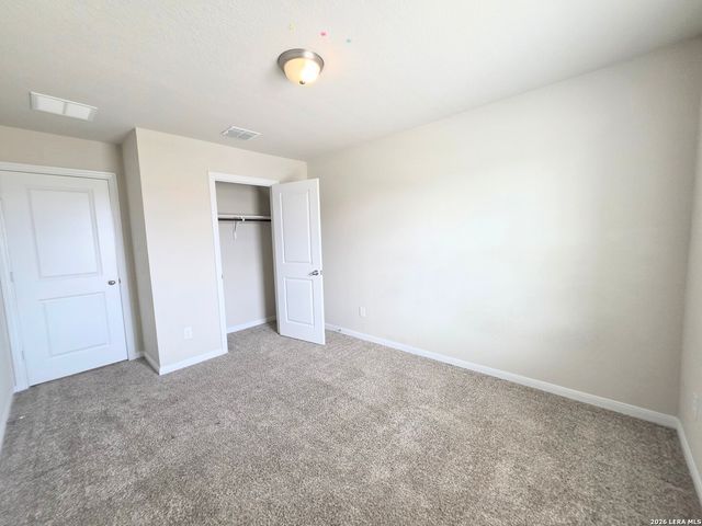 8931 Arundal Garden, Converse, TX 78109