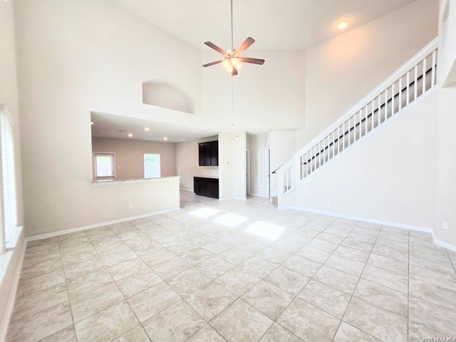8931 Arundal Garden, Converse, TX 78109