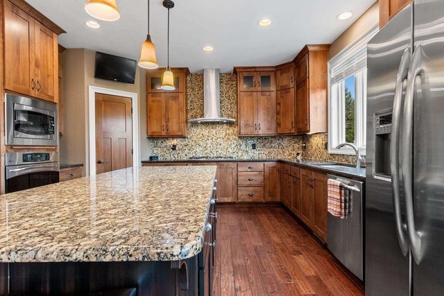 1336 S SEDONA CIRCLE, Oneida, WI 54155