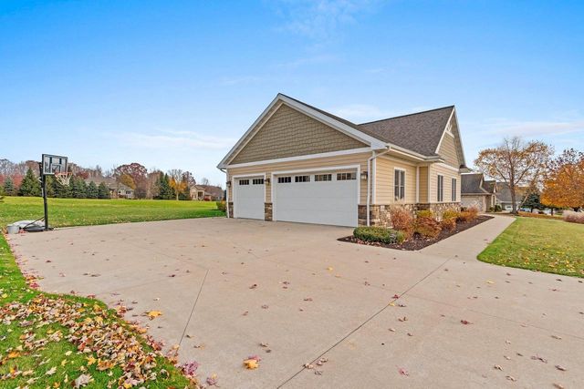 1336 S SEDONA CIRCLE, Oneida, WI 54155