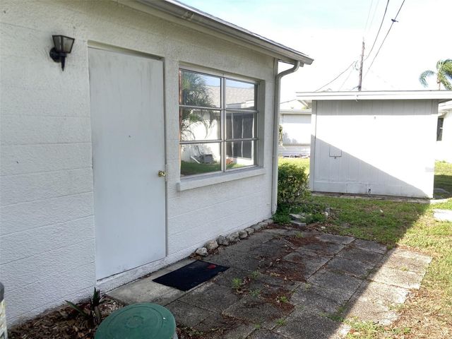 6110 CORAL WAY, Bradenton, FL 34207