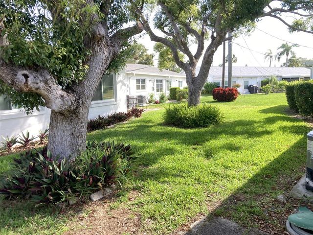 6110 CORAL WAY, Bradenton, FL 34207
