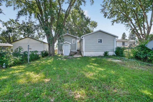 1645 Plymouth Avenue, Waterloo, IA 50702