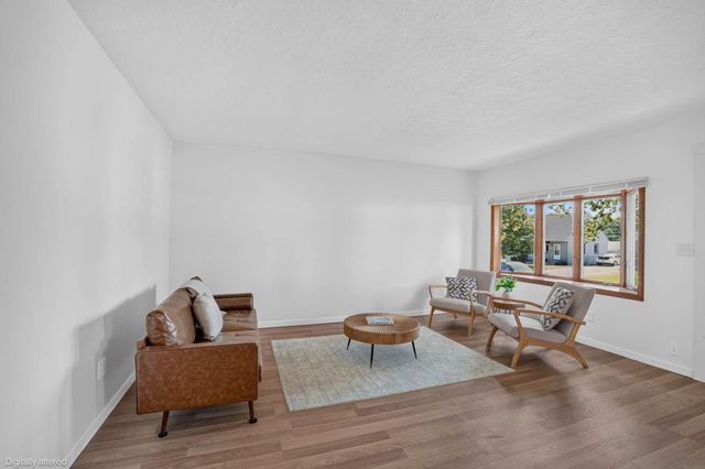 1645 Plymouth Avenue, Waterloo, IA 50702
