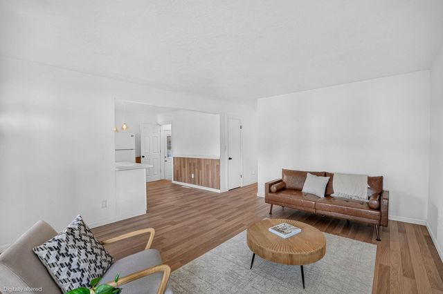 1645 Plymouth Avenue, Waterloo, IA 50702