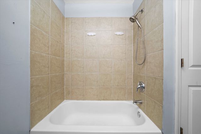 706 N Main Street, Mount Prospect, IL 60056