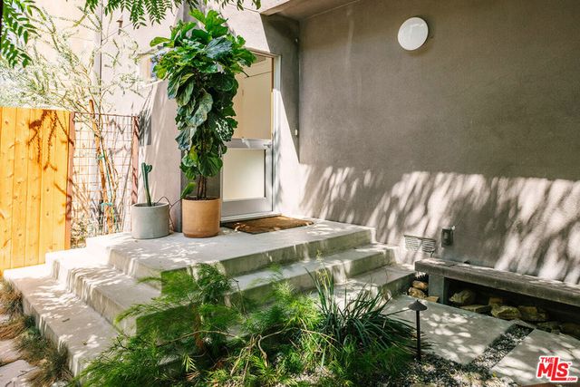 775 Montecito Drive, Los Angeles, CA 90031