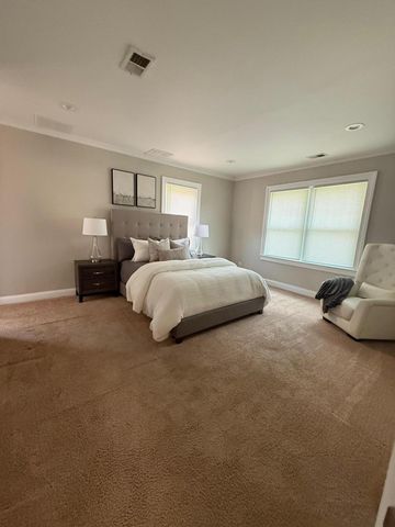 1646 W Chicago, Detroit, MI 48206