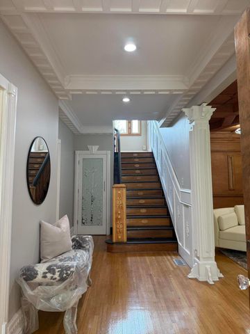 1646 W Chicago, Detroit, MI 48206