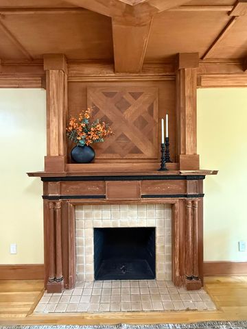 1646 W Chicago, Detroit, MI 48206