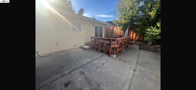 1594 Morgan Ln., Walnut Creek, CA 94597