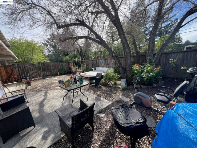 1594 Morgan Ln., Walnut Creek, CA 94597