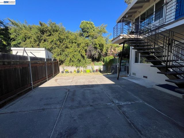 1594 Morgan Ln., Walnut Creek, CA 94597