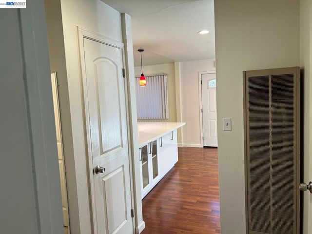 1594 Morgan Ln., Walnut Creek, CA 94597