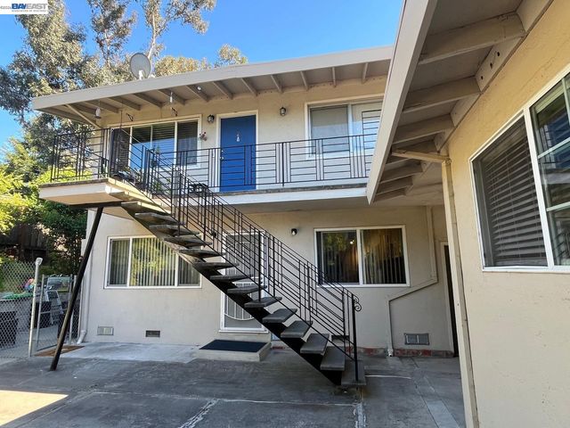 1594 Morgan Ln., Walnut Creek, CA 94597