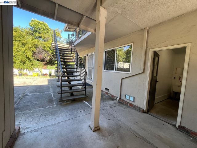 1594 Morgan Ln., Walnut Creek, CA 94597