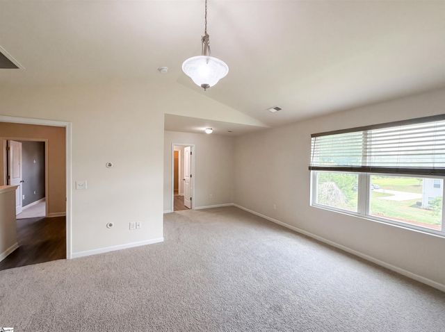 719 Cannonsburg Drive, Duncan, SC 29334