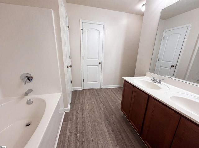 719 Cannonsburg Drive, Duncan, SC 29334