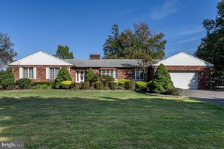 1404 COLUMBUS RD, Burlington, NJ 08016